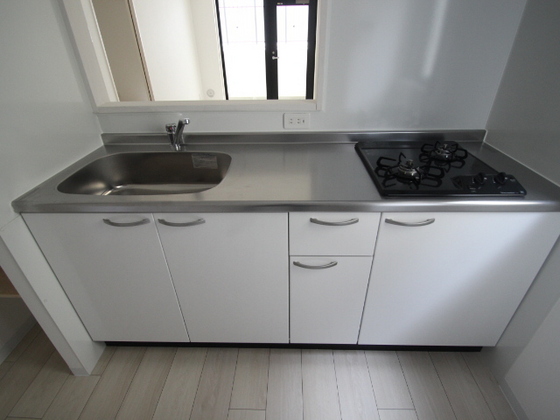 キッチン　※別部屋の写真です