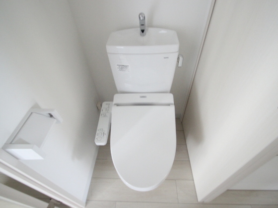 トイレ　※別部屋の写真です