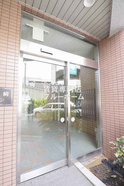 エントランス　キレイなエントランスです！オートロックがあり安心ですね！