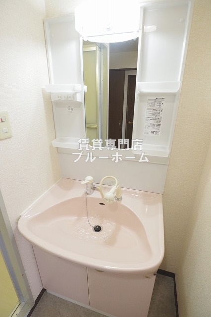 洗面設備　独立洗面台あります！