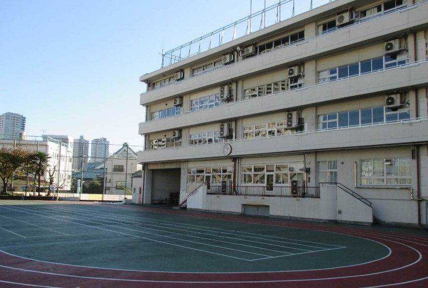 小学校　港区立白金小学校（小学校）まで150m