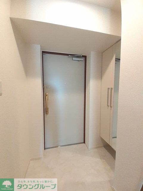 玄関　お問合せはタウンハウジングまで！※現地待合わせ相談可能