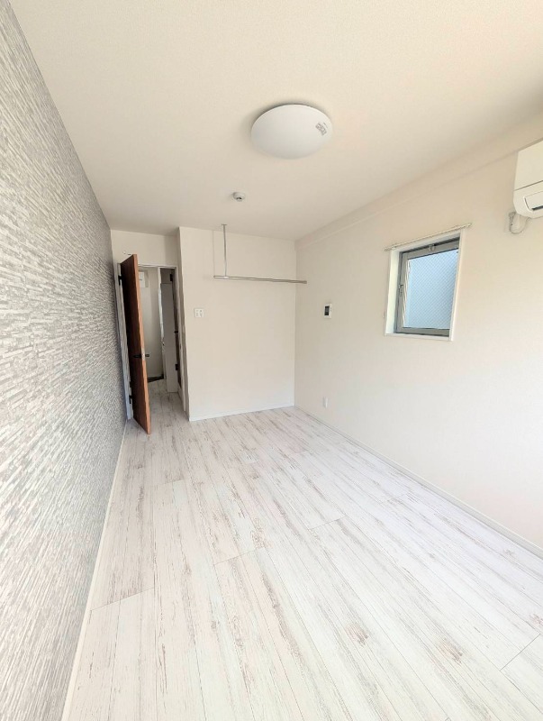 居室・リビング　※他の号室写真になります。