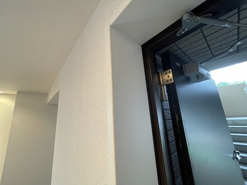 玄関　玄関　※同タイプの部屋のお写真です