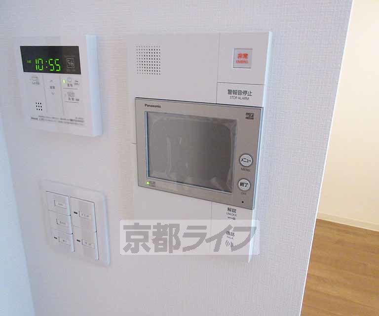 セキュリティ　モニターホンです・