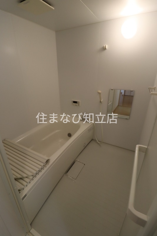 バス・シャワールーム　同型別部屋写真