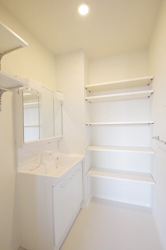 洗面設備　洗髪洗面化粧台