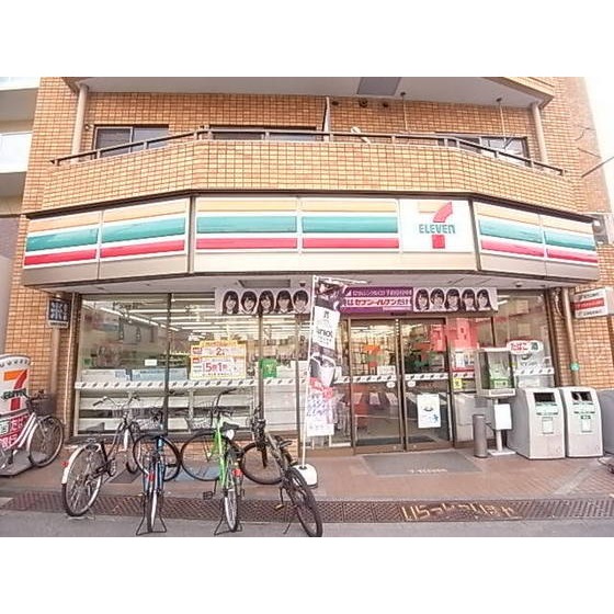 コンビニ　セブンイレブン和泉店（コンビニ）まで185m