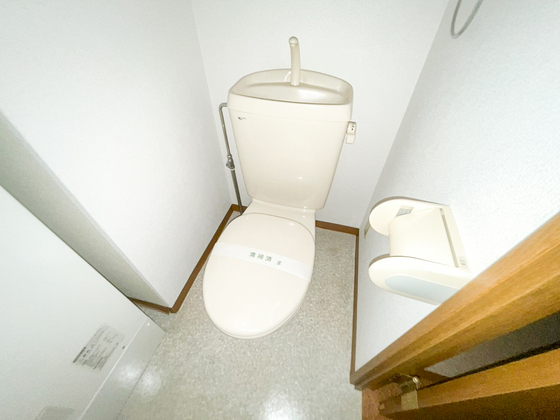 トイレ　※別号室の写真です。