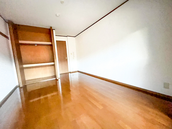 居室・リビング　※別号室の写真です。