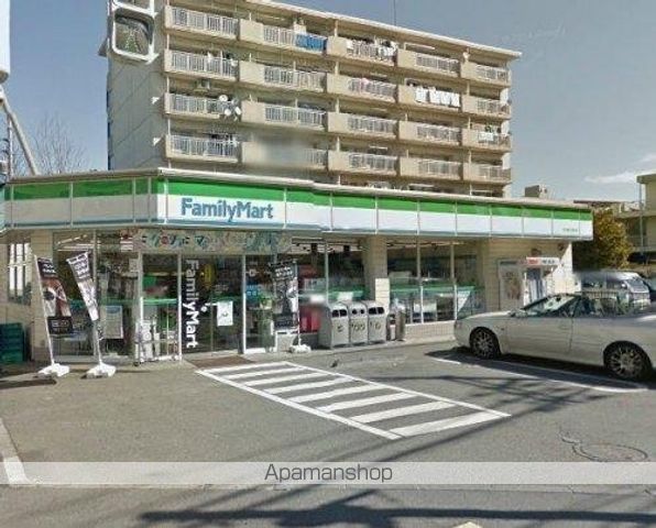 コンビニ　ファミリーマート（コンビニ）まで454m