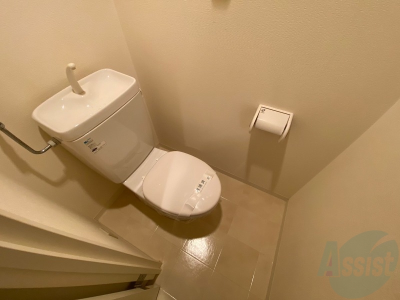 トイレ　こちらはトイレです。清潔感があり、安心して使用できます。