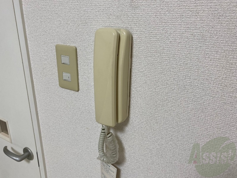 セキュリティ　インターホンは通話ができるので急な訪問があっても安心です。