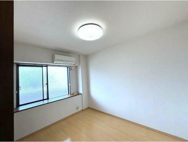 居室・リビング　使いやすい形の為、レイアウトを楽しめます♪