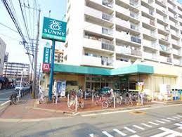 スーパー　買い物（スーパー）まで827m