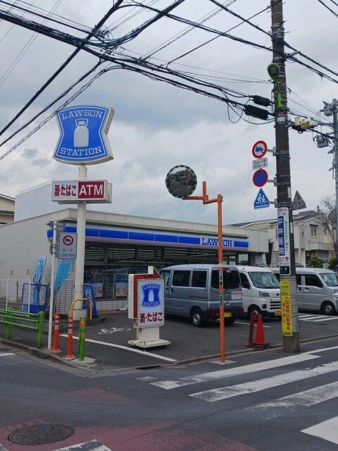 コンビニ　ローソン（コンビニ）まで37m