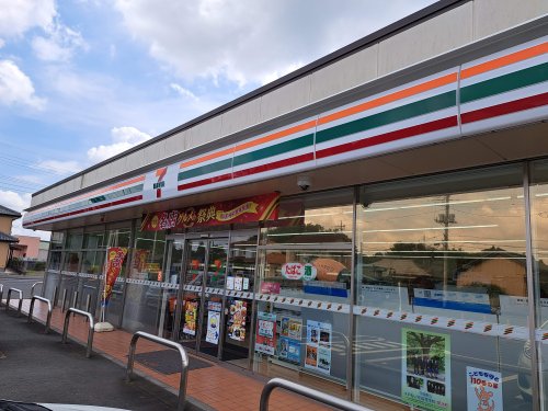 コンビニ　セブンイ-レブン 城里石塚店（コンビニ）まで1055m