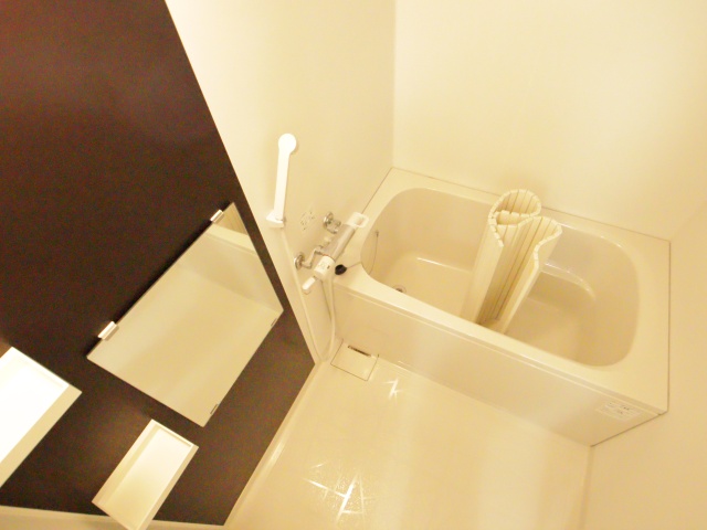 バス・シャワールーム　※別室の参考写真の為、現況優先です。