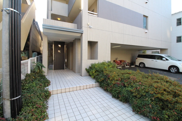 エントランス　エントランス