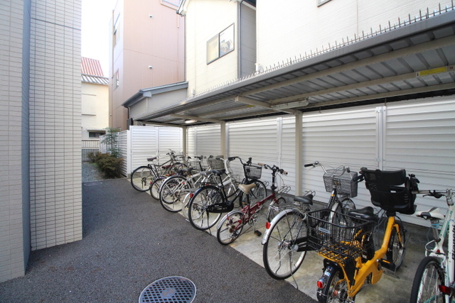 その他　敷地内/建物