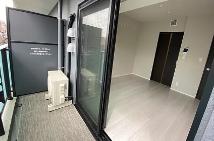 バルコニー　バルコニー