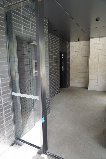 エントランス　エントランス