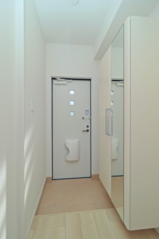 玄関　図面と現状に相違がある場合には現状を優先