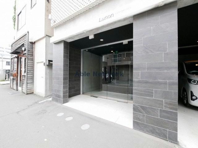 エントランス　エントランス部分