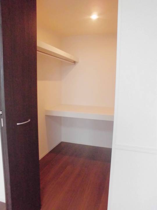 収納　ウォークインクローゼット