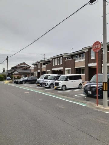 駐車場　駐車スペースもあります