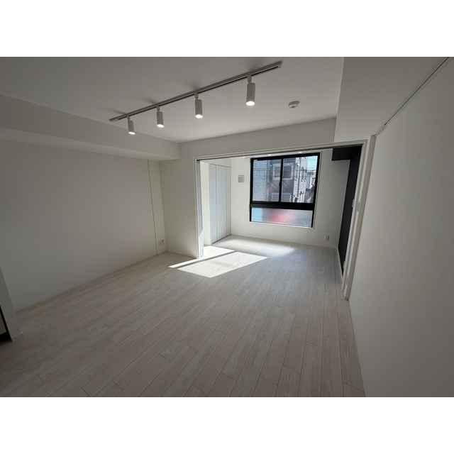 居室・リビング　?