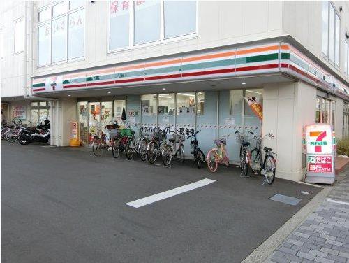 コンビニ　セブンイレブン 堺北花田3丁店（コンビニ）まで63m