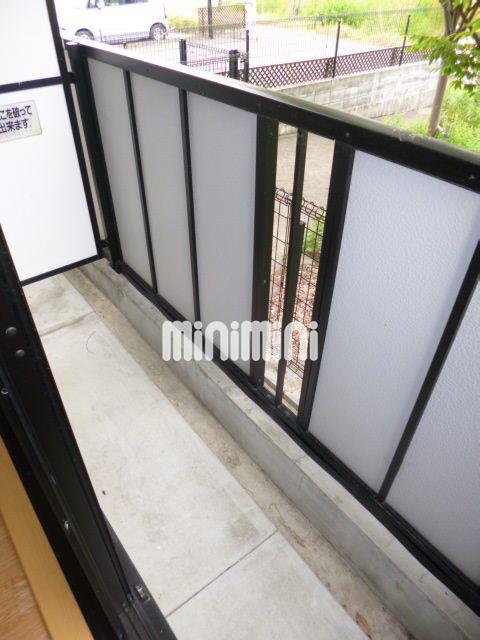 バルコニー　洗濯物が干せるベランダです。