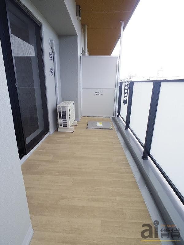 バルコニー　※同仕様写真