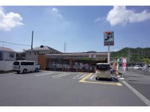 コンビニ　セブンイレブン姫路西今宿3丁目店（コンビニ）まで182m