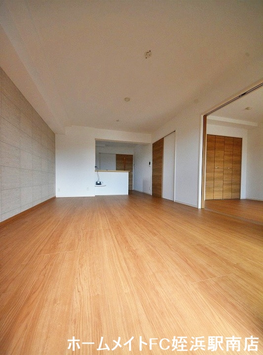 居室・リビング　★注目エリアの築浅物件！★参考写真