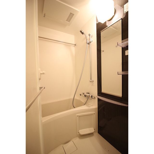 バス・シャワールーム　☆ゆったりくつろげるお風呂☆