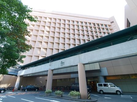 病院　聖路加国際病院（病院）まで373m