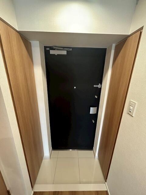 玄関　すっきりシンプルな玄関スペースです！