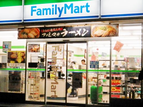 コンビニ　ファミリーマートＴＫＤ亀戸六丁目店（コンビニ）まで267m