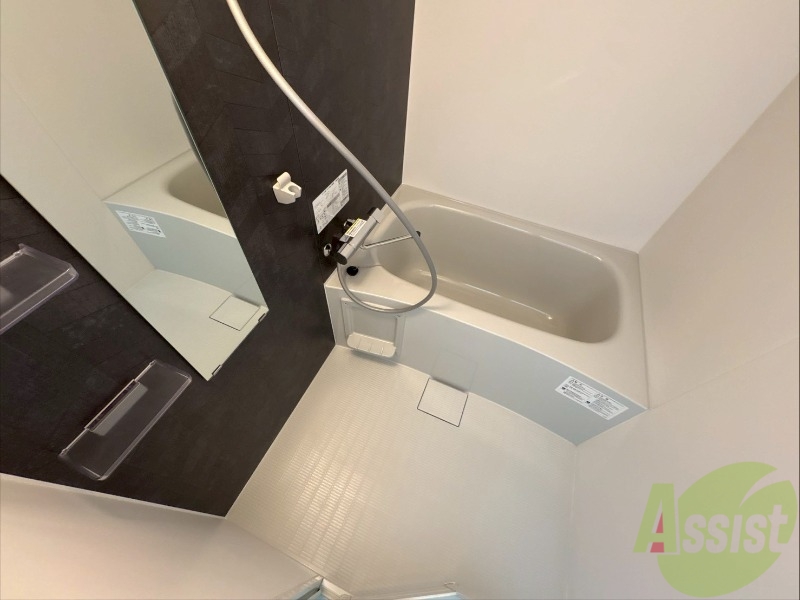 バス・シャワールーム　お風呂になります。一日の疲れを癒してくださいね。