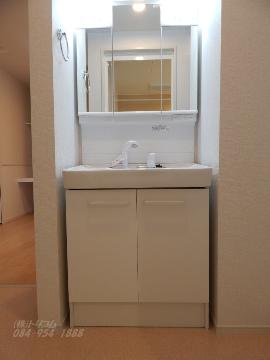 洗面設備　洗髪洗面化粧台