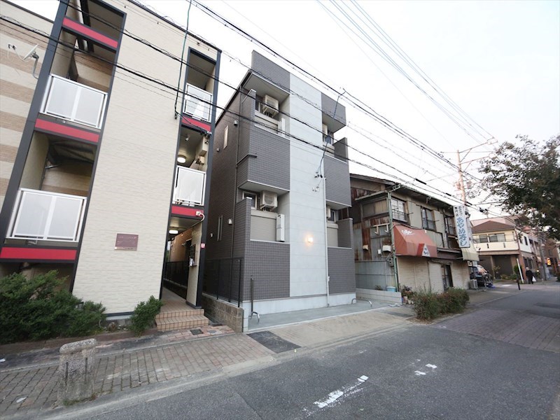 建物外観　外観　宅配ＢＯＸ有り　デザイナーズ