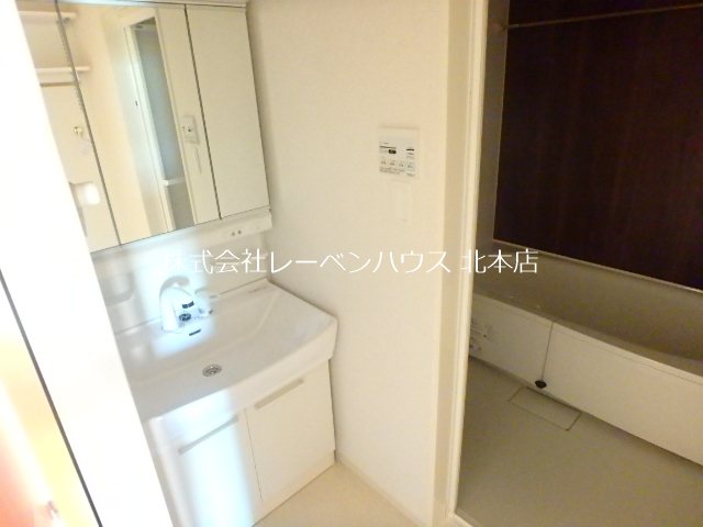 洗面設備　同間取り別物件の参考写真です