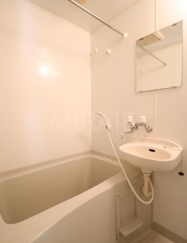 バス・シャワールーム　バス