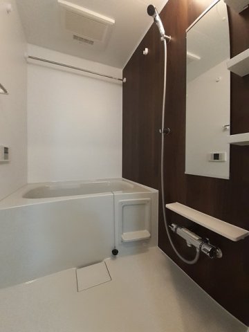 バス・シャワールーム　ゆったり過ごせるお風呂です