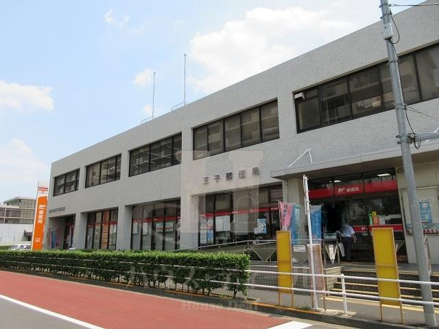 郵便局　王子郵便局（郵便局）まで416m