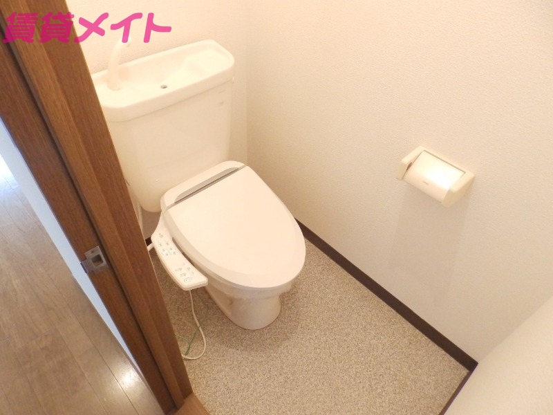 トイレ　別部屋参考写真です