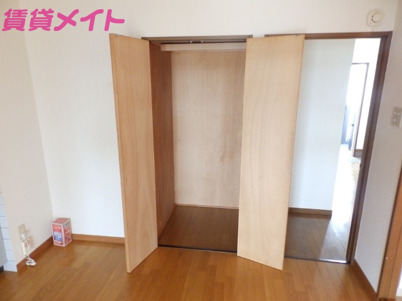 収納　別部屋参考写真です