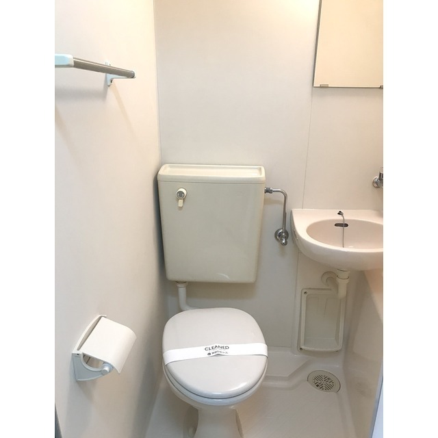 トイレ　同タイプ・別部屋画像